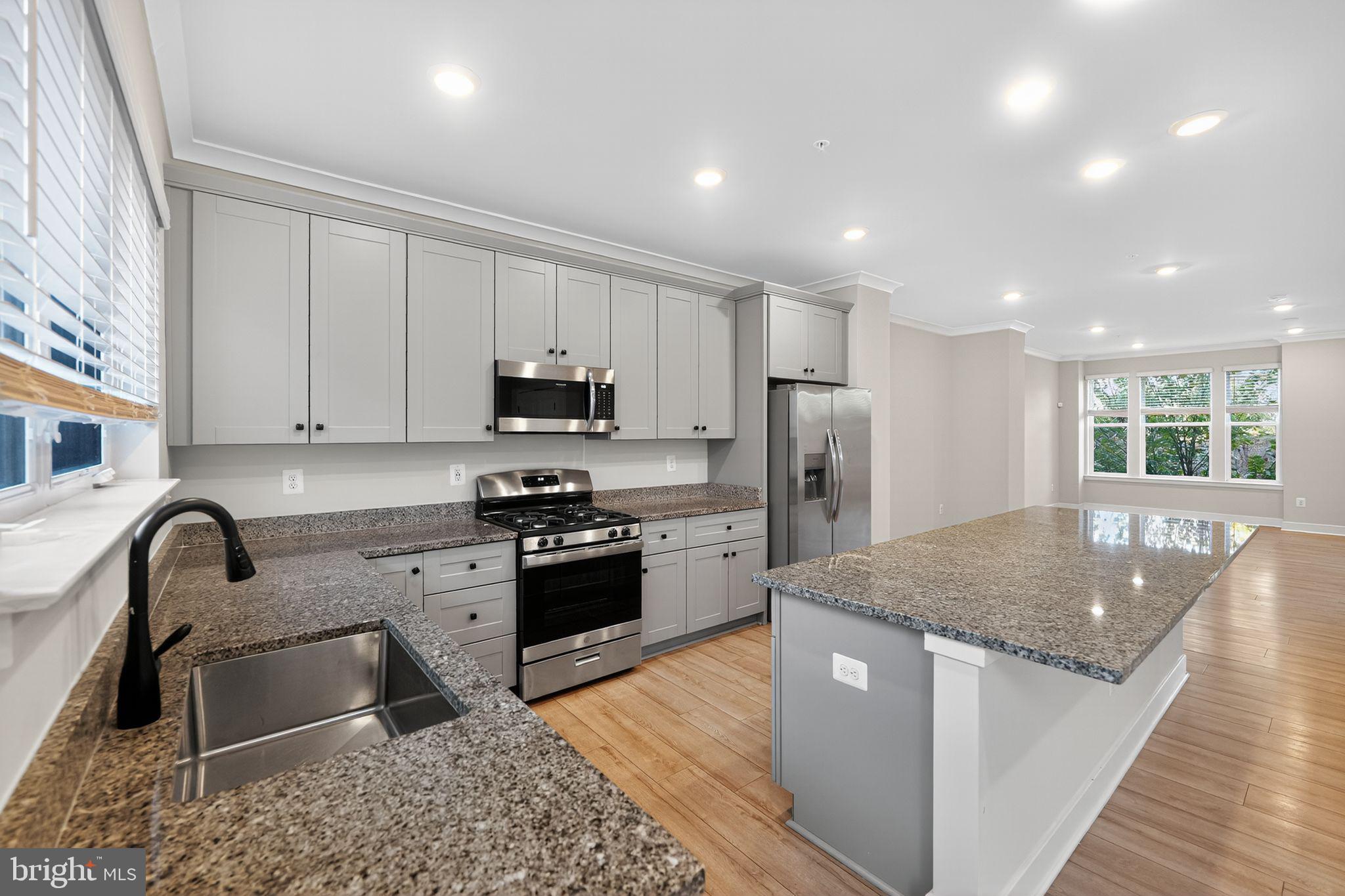 4412 Roland Heights Avenue Baltimore, MD 21211 - Photo 11 of 43