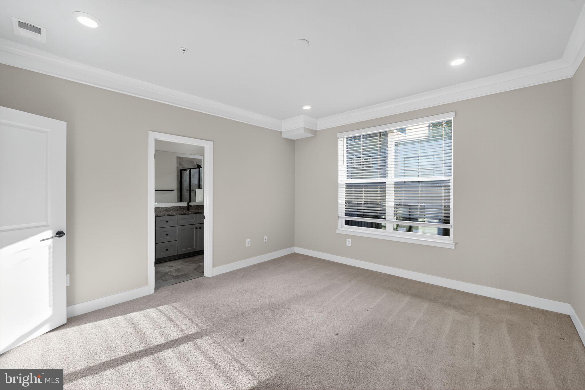 4412 Roland Heights Avenue Baltimore, MD 21211 - Photo 23 of 43