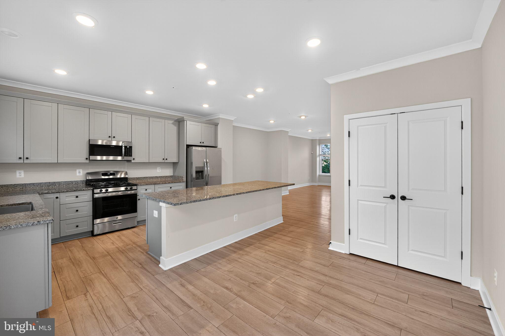 4412 Roland Heights Avenue Baltimore, MD 21211 - Photo 8 of 43