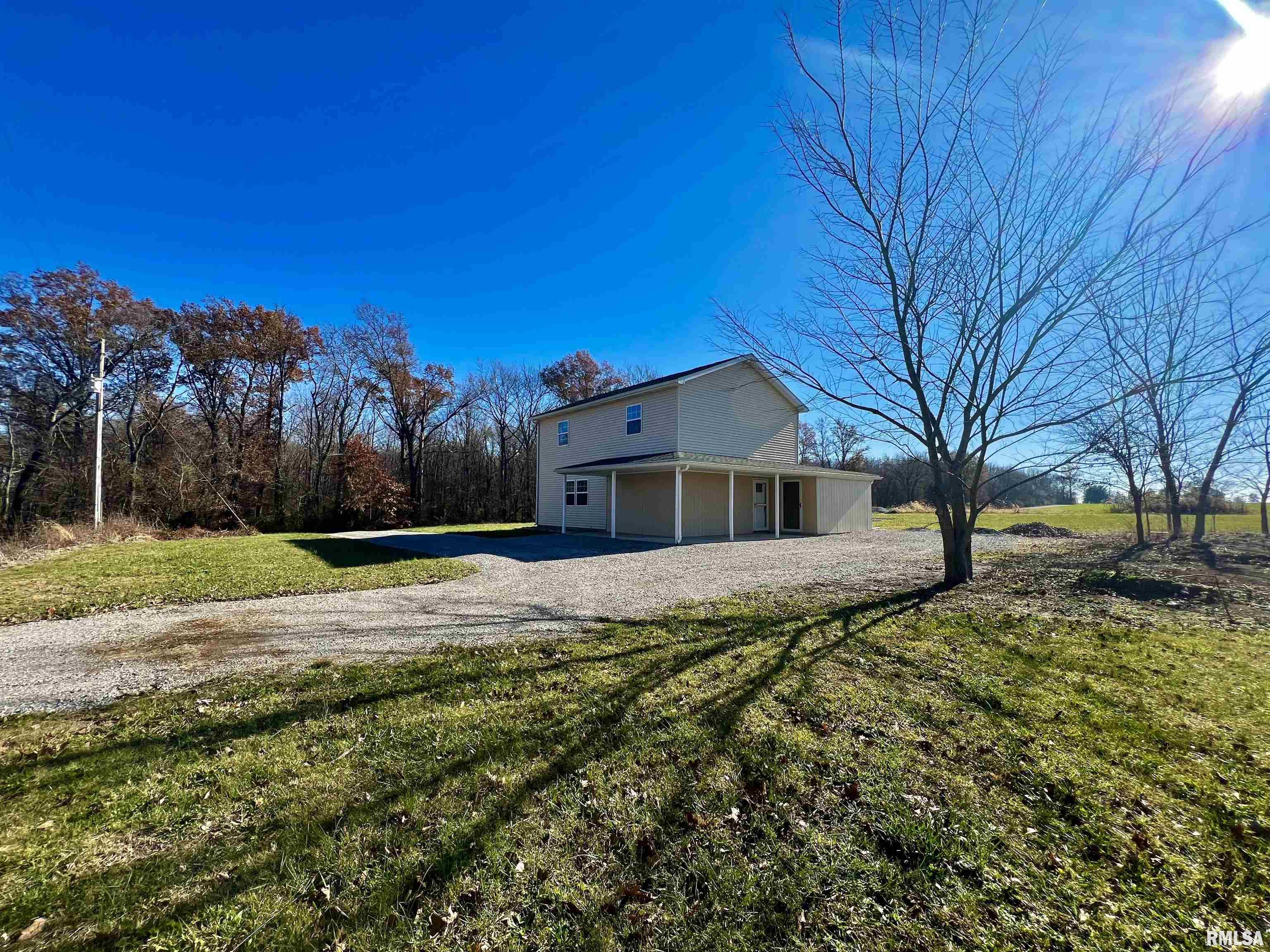 17037 North Ewing Road Ewing, IL 62836 - Photo 3 of 41