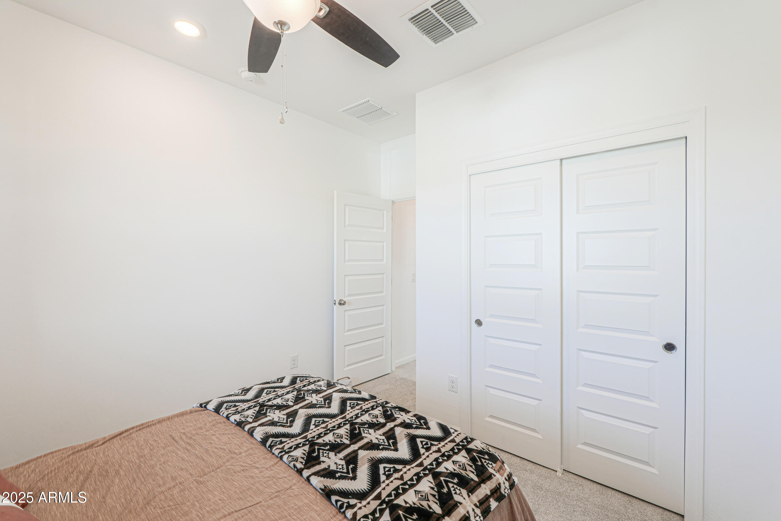 10575 West Kerrigan Lane Marana, AZ 85653 - Photo 12 of 67 11