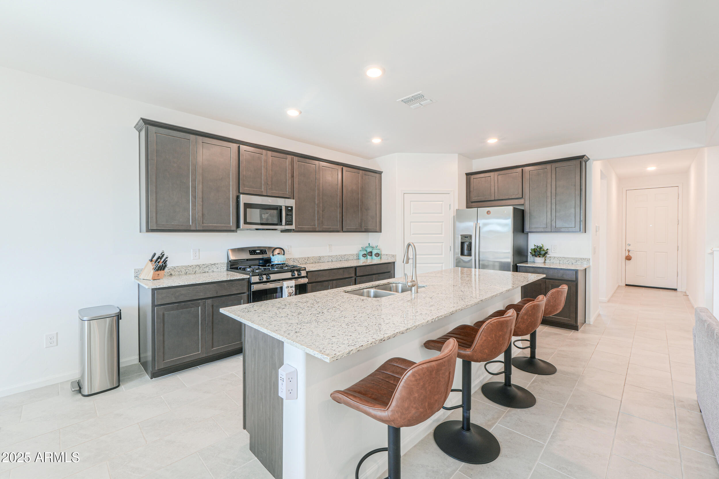 10575 West Kerrigan Lane Marana, AZ 85653 - Photo 14 of 67 13