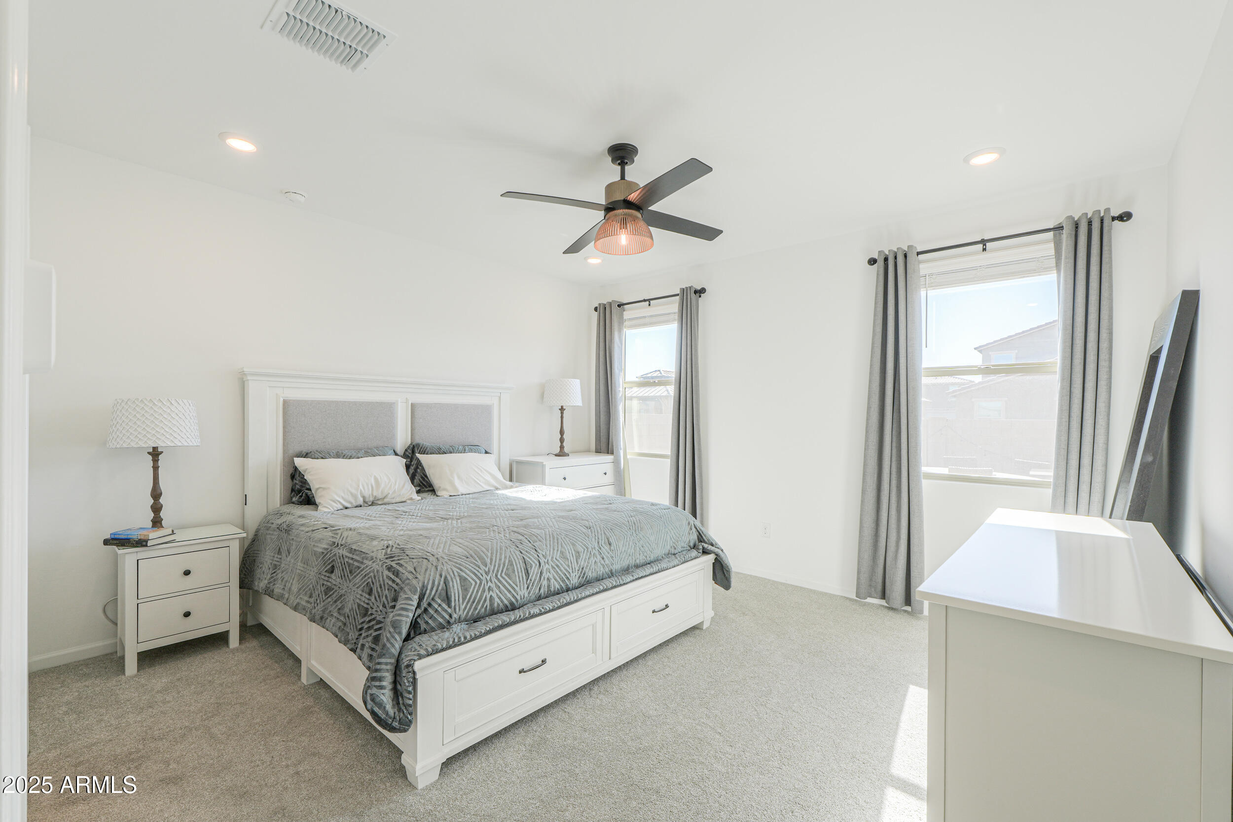 10575 West Kerrigan Lane Marana, AZ 85653 - Photo 30 of 67 29