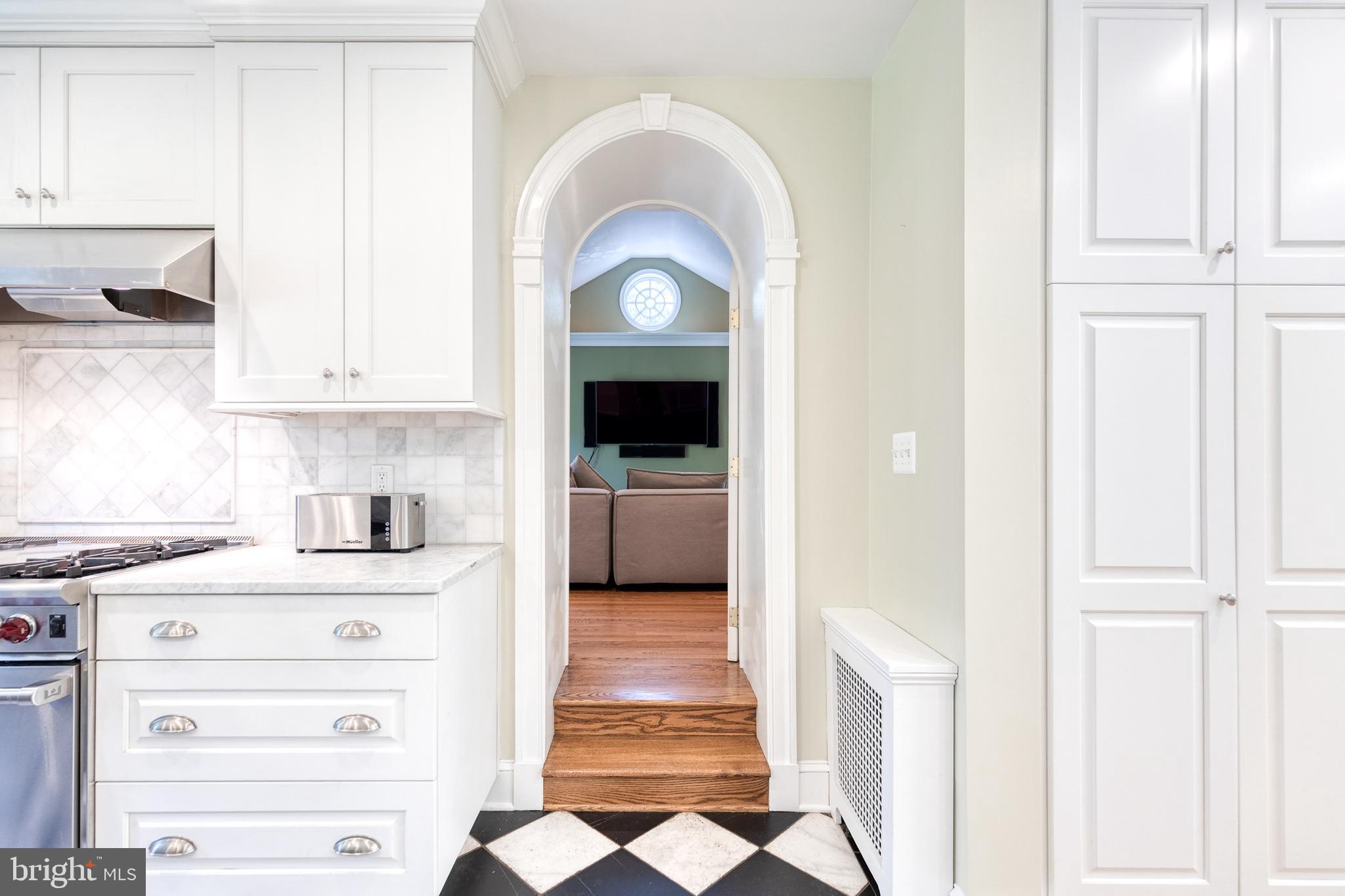 114 Castlewood Road Baltimore, MD 21210 - Photo 28 of 63 Gallery Image 28