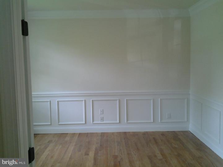 227 North Rolling Road Springfield, PA 19064 - Photo 8 of 11