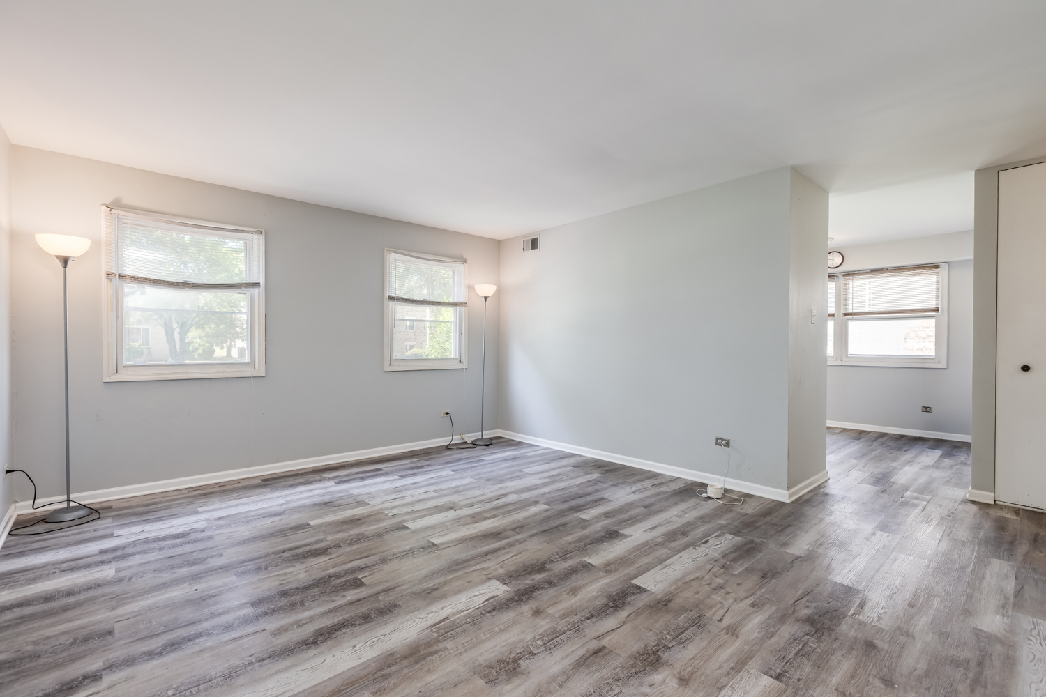 4042 Charleston Road Matteson, IL 60443 - Photo 10 of 27