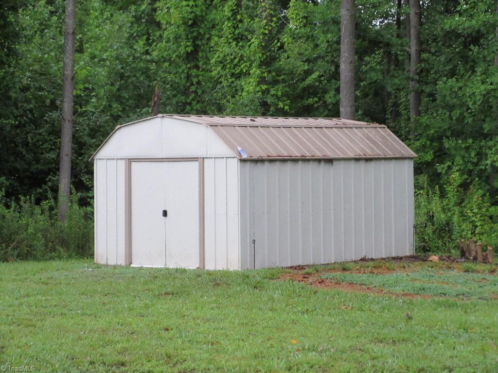 280 Walt Wilson Road Mocksville, NC 27028 - Photo 12 of 13 Gallery Image 12