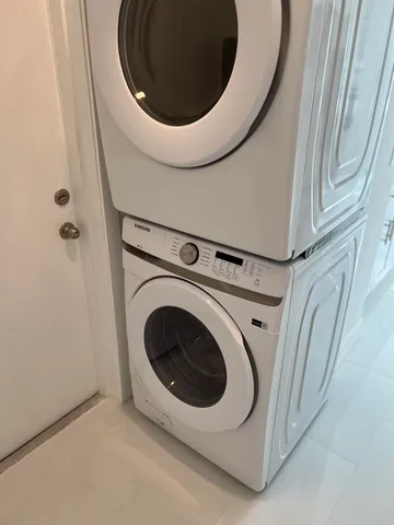 $1,950 | 1015 South K Street, Unit 1 FRONT, Lake Worth Beach, FL 33460