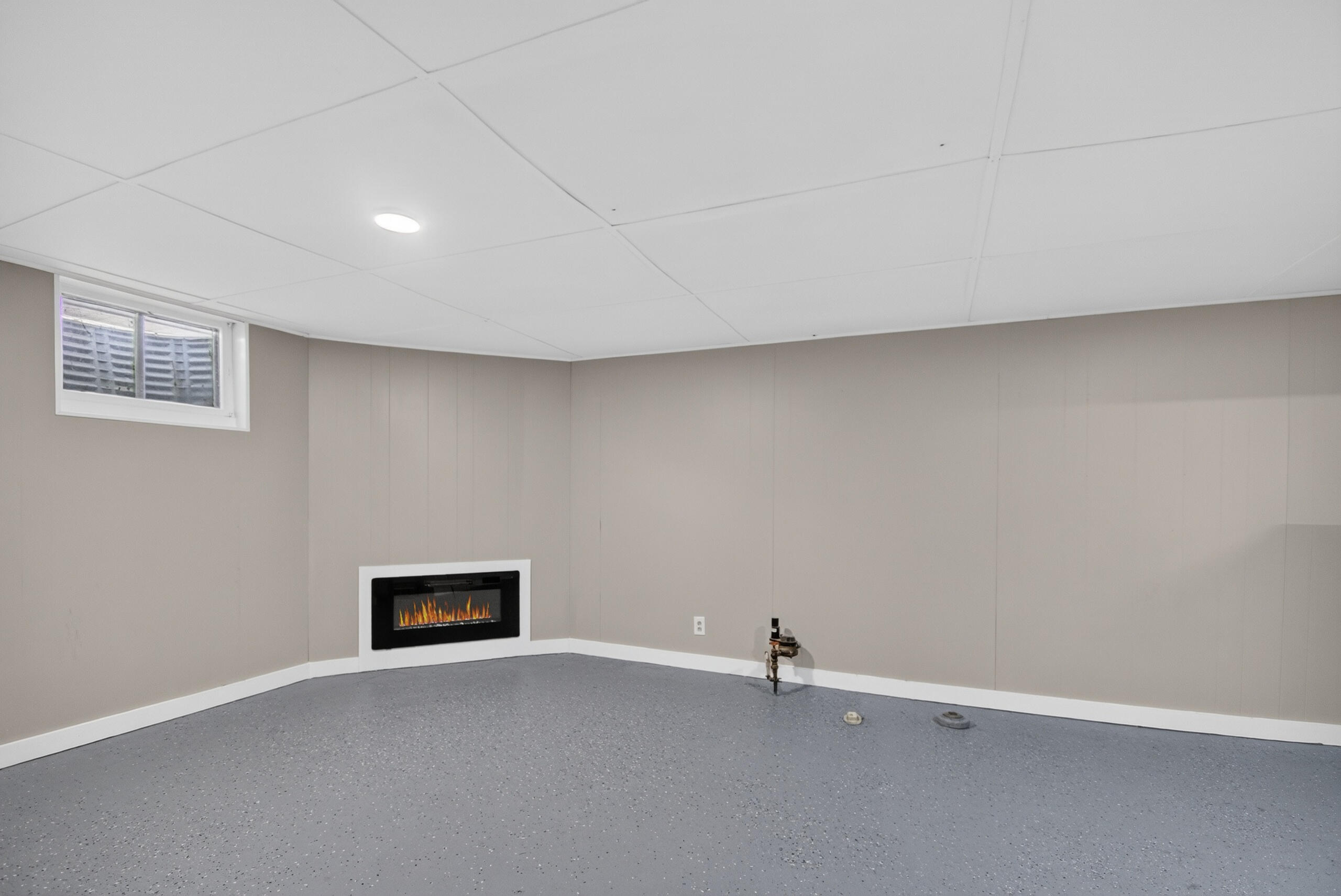 1008 Saxony Drive Racine, WI 53402 - Photo 16 of 23 IMG_4474