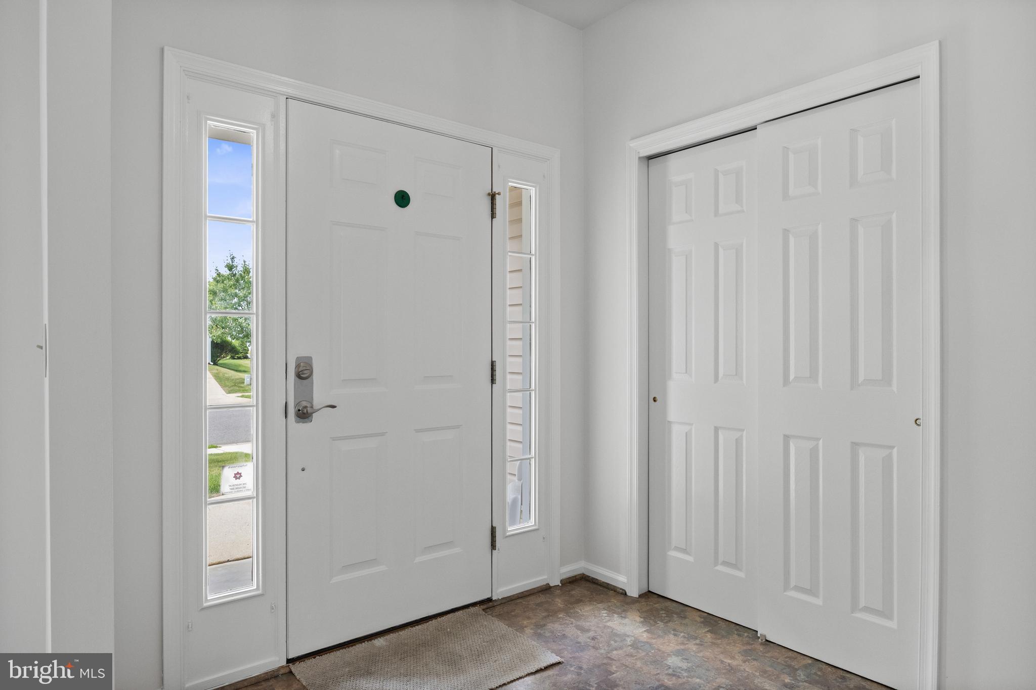 7 Covered Bridge Circle Columbus, NJ 08022 - Photo 5 of 40 a view of a livingroom with wooden floor
