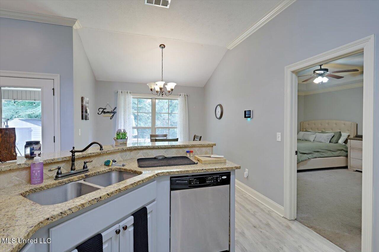 104 Greenfield Ridge Drive Brandon, MS 39042 - Photo 11 of 26 IMG_2473