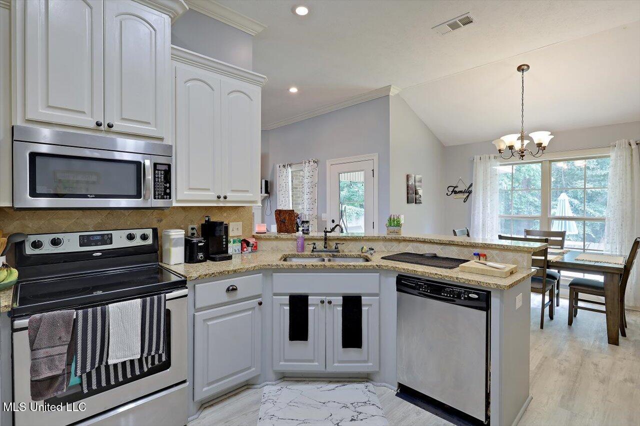 104 Greenfield Ridge Drive Brandon, MS 39042 - Photo 10 of 26 IMG_2504