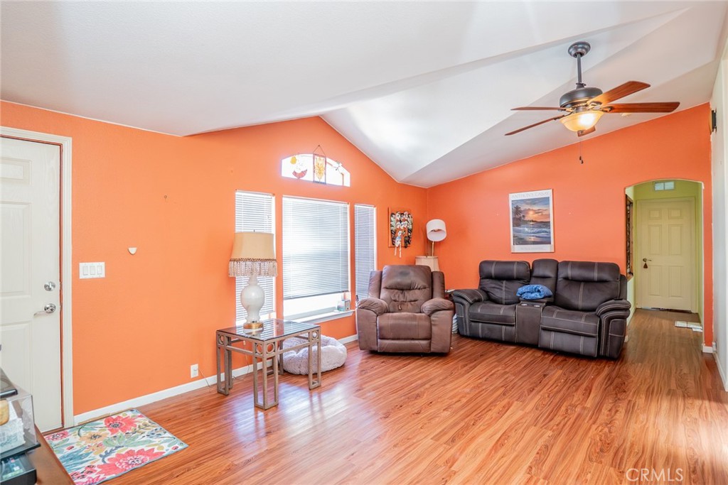 22241 Nisqually Road, Unit 74 Apple Valley, CA 92308 - Photo 14 of 56