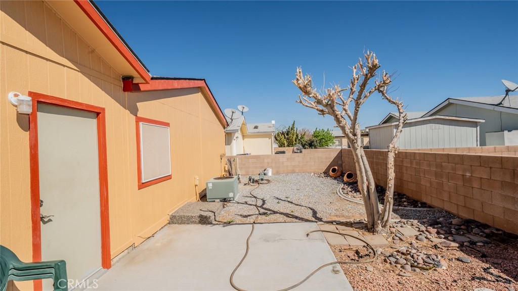 22241 Nisqually Road, Unit 74 Apple Valley, CA 92308 - Photo 36 of 56