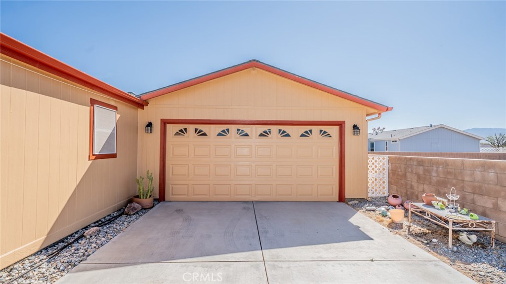 22241 Nisqually Road, Unit 74 Apple Valley, CA 92308 - Photo 6 of 56