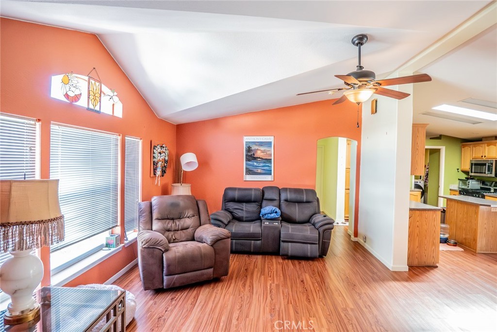 22241 Nisqually Road, Unit 74 Apple Valley, CA 92308 - Photo 7 of 56