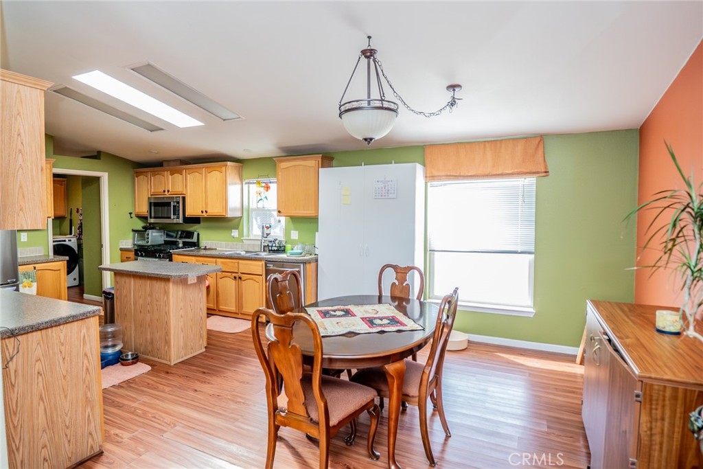 22241 Nisqually Road, Unit 74 Apple Valley, CA 92308 - Photo 10 of 56