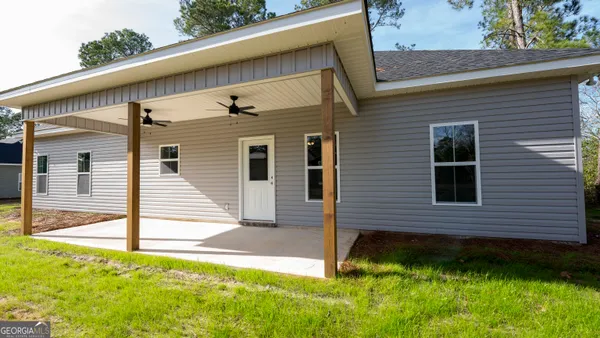 a view of entrance of the house