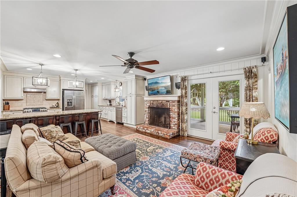 1664 Alderbrook Road Northeast Atlanta, GA 30345 - Photo 8 of 52