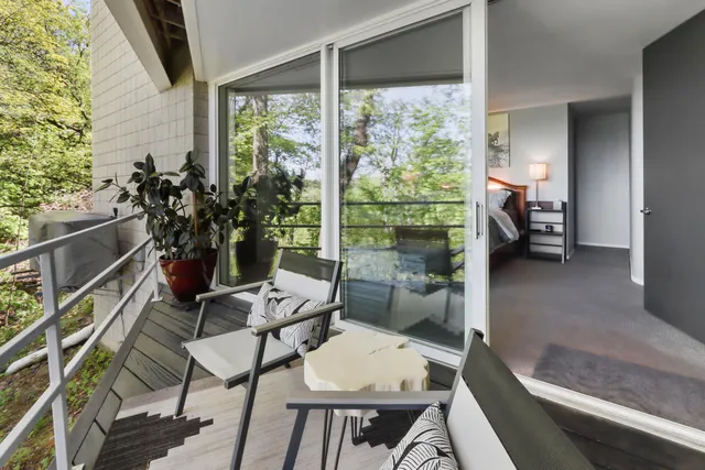 $1,149,000 | 906 Tarrant Drive, Fontana, WI 53125