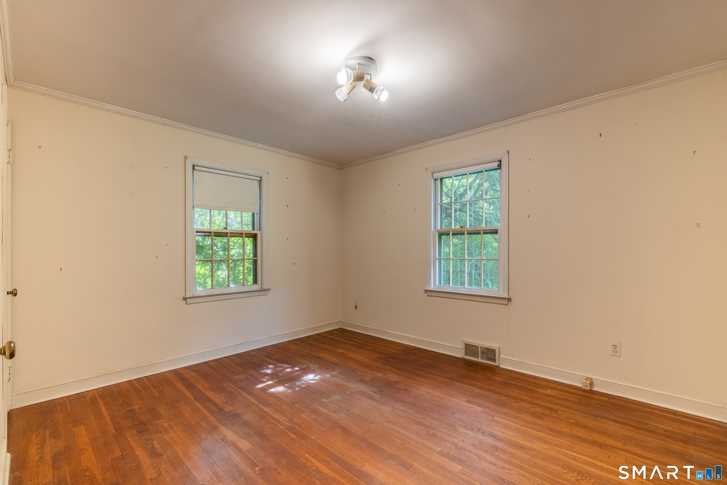 65 Manor Hill Road Stratford, CT 06614 - Photo 16 of 36
