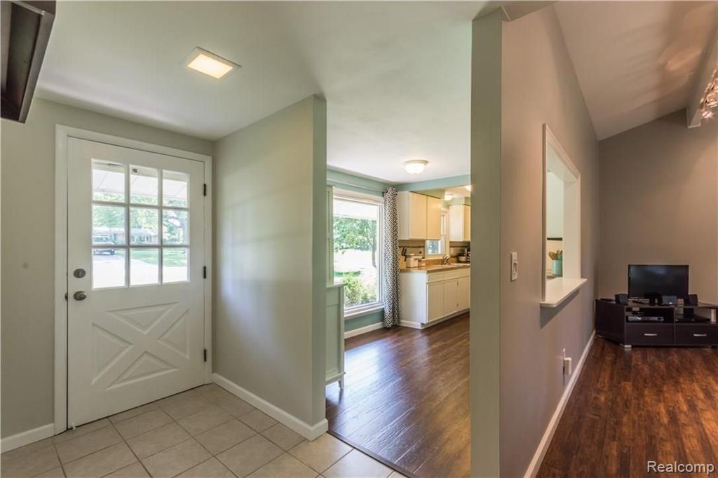 455 Donegal Drive Rochester Hills, MI 48309 - Photo 11 of 34 Gallery Image 11