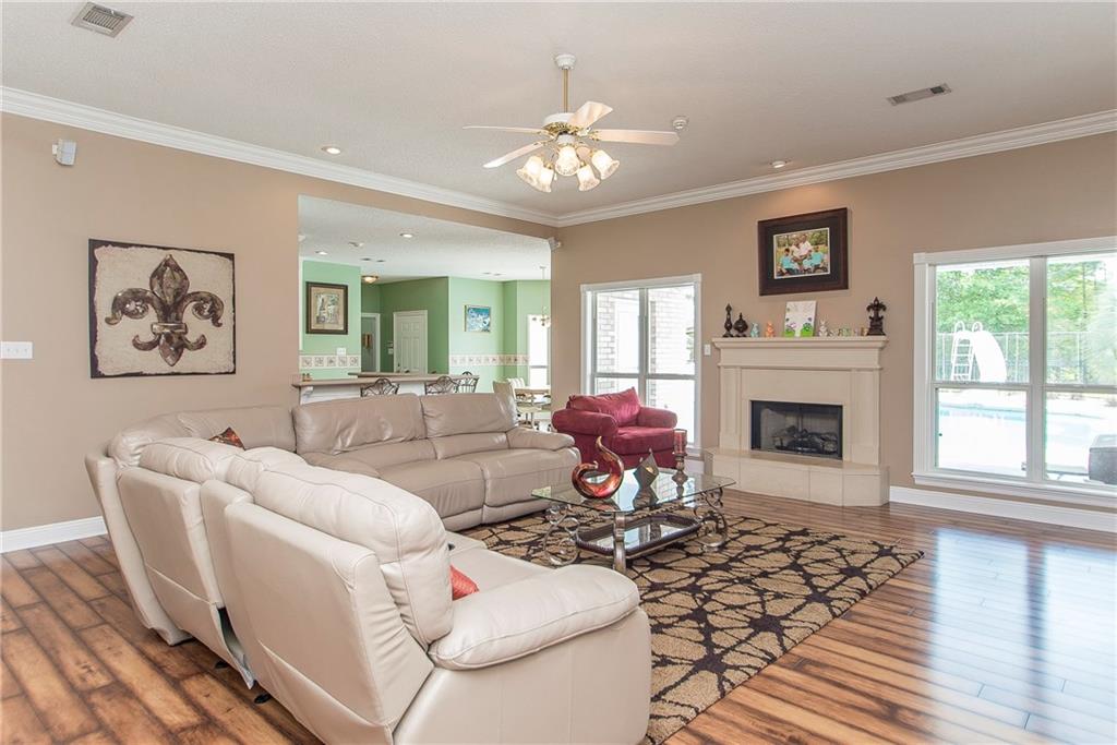 41562 Rue Maison Ponchatoula, LA 70454 - Photo 3 of 23 Gallery Image 3