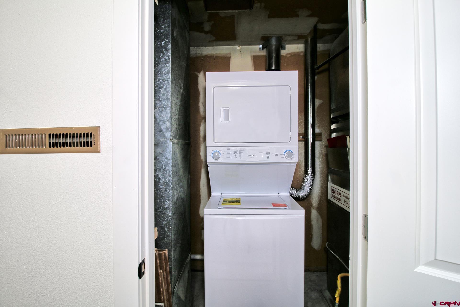 823 Main Street Delta, CO 81416 - Photo 19 of 32 a utility room with dryer and washer