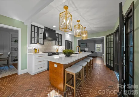 $924,000 | 112 Sardis View Road, Charlotte, NC 28211