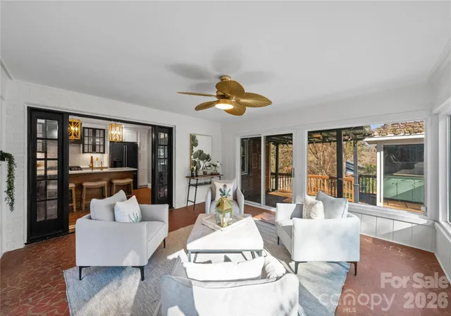 $914,000 | 112 Sardis View Road, Charlotte, NC 28211