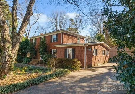 $924,000 | 112 Sardis View Road, Charlotte, NC 28211