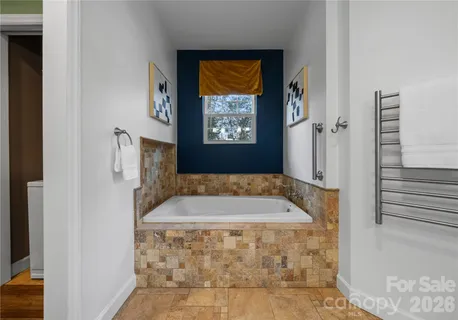 $924,000 | 112 Sardis View Road, Charlotte, NC 28211