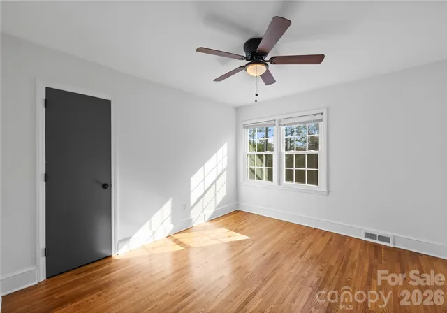 $914,000 | 112 Sardis View Road, Charlotte, NC 28211