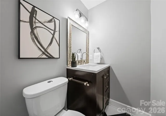 $914,000 | 112 Sardis View Road, Charlotte, NC 28211