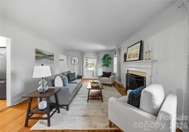 $914,000 | 112 Sardis View Road, Charlotte, NC 28211