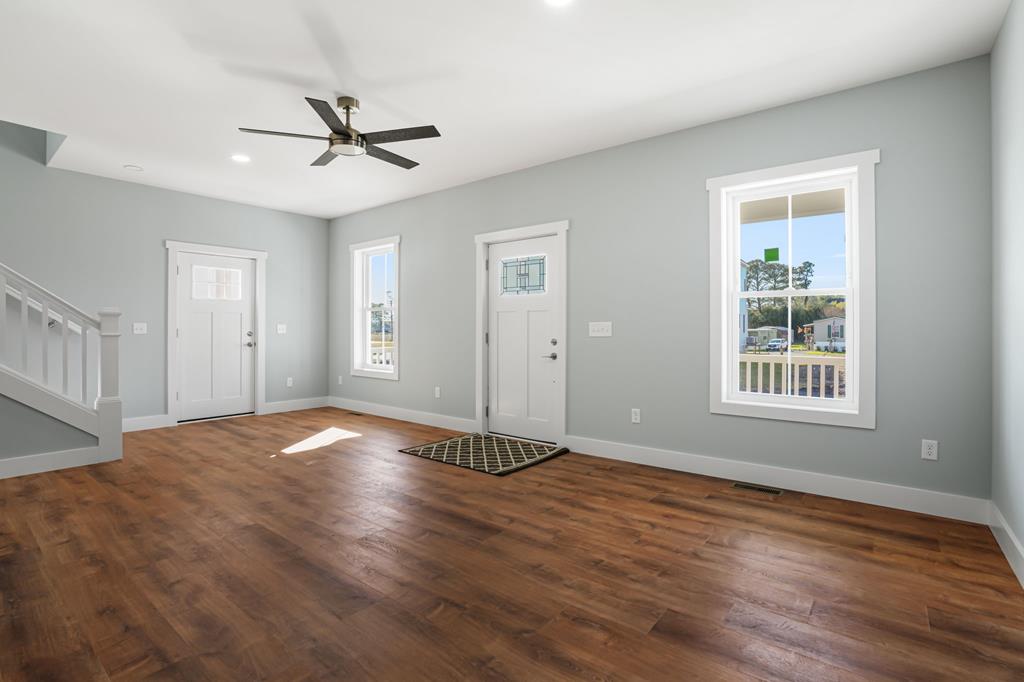 7921 East Side Road Chincoteague Island, VA 23336 - Photo 7 of 38