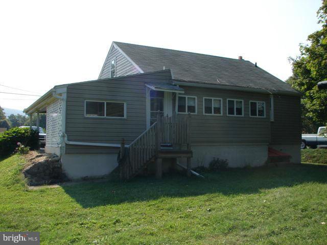 21236 San Mar Road Boonsboro, MD 21713 - Photo 7 of 18 Exterior (Rear)
