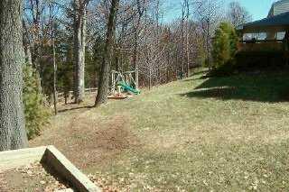 3253 Oaknoll Road Gibsonia, PA 15044 - Photo 6 of 6 Yard/Garden.