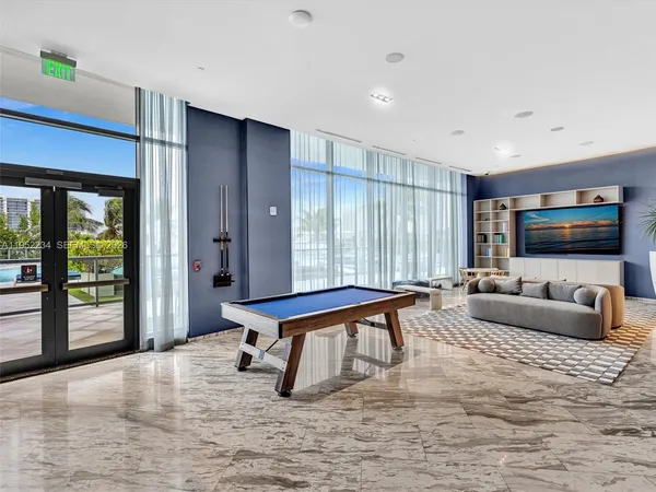$3,400,000 | 3300 Northeast 188th Street, Unit 718, Aventura, FL 33180