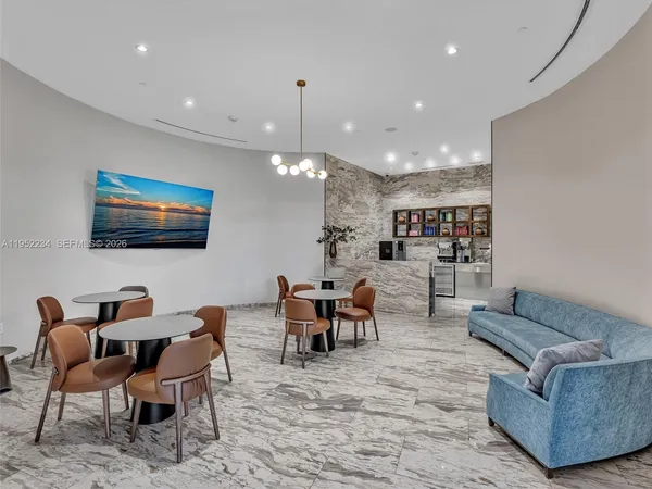 $3,400,000 | 3300 Northeast 188th Street, Unit 718, Aventura, FL 33180