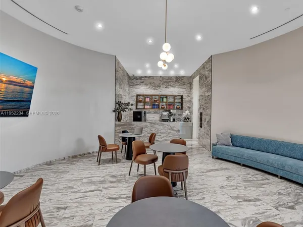 $3,400,000 | 3300 Northeast 188th Street, Unit 718, Aventura, FL 33180