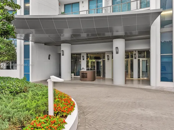 $3,400,000 | 3300 Northeast 188th Street, Unit 718, Aventura, FL 33180