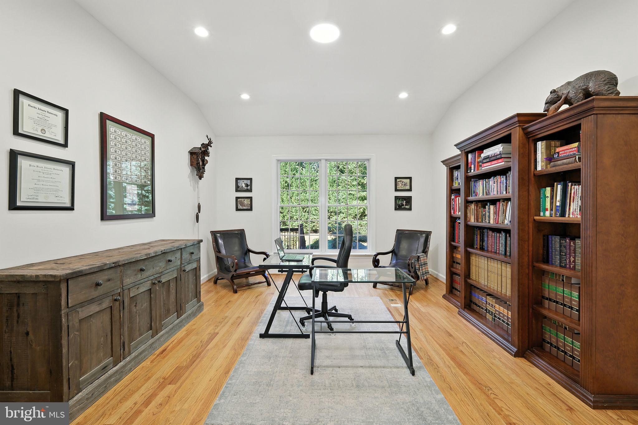 10409 Kingsbridge Road Ellicott City, MD 21042 - Photo 21 of 102 Gallery Image 21
