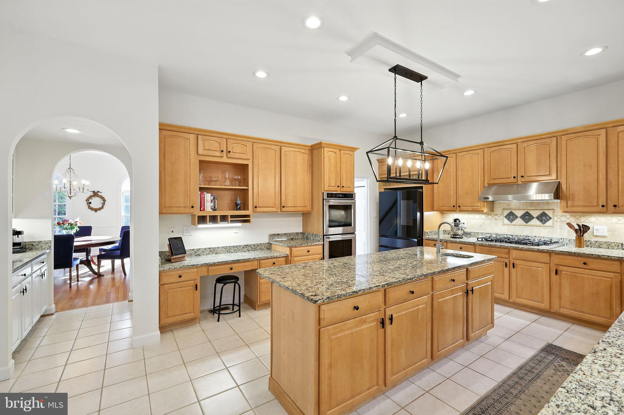 10409 Kingsbridge Road Ellicott City, MD 21042 - Photo 37 of 102 Gallery Image 37
