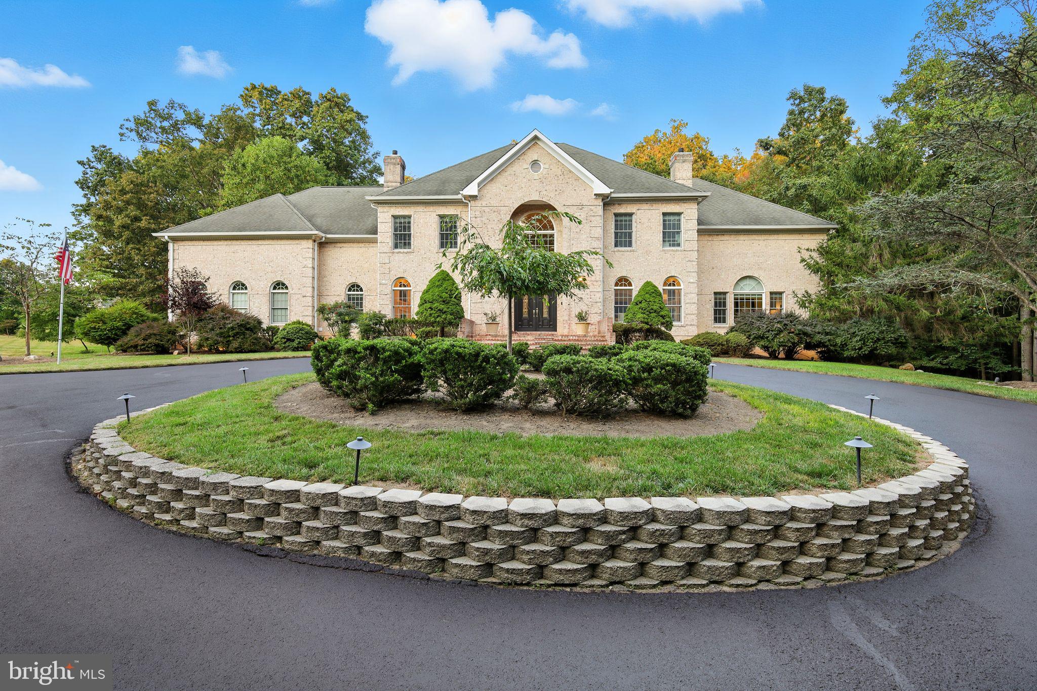 10409 Kingsbridge Road Ellicott City, MD 21042 - Photo 5 of 102 Gallery Image 5