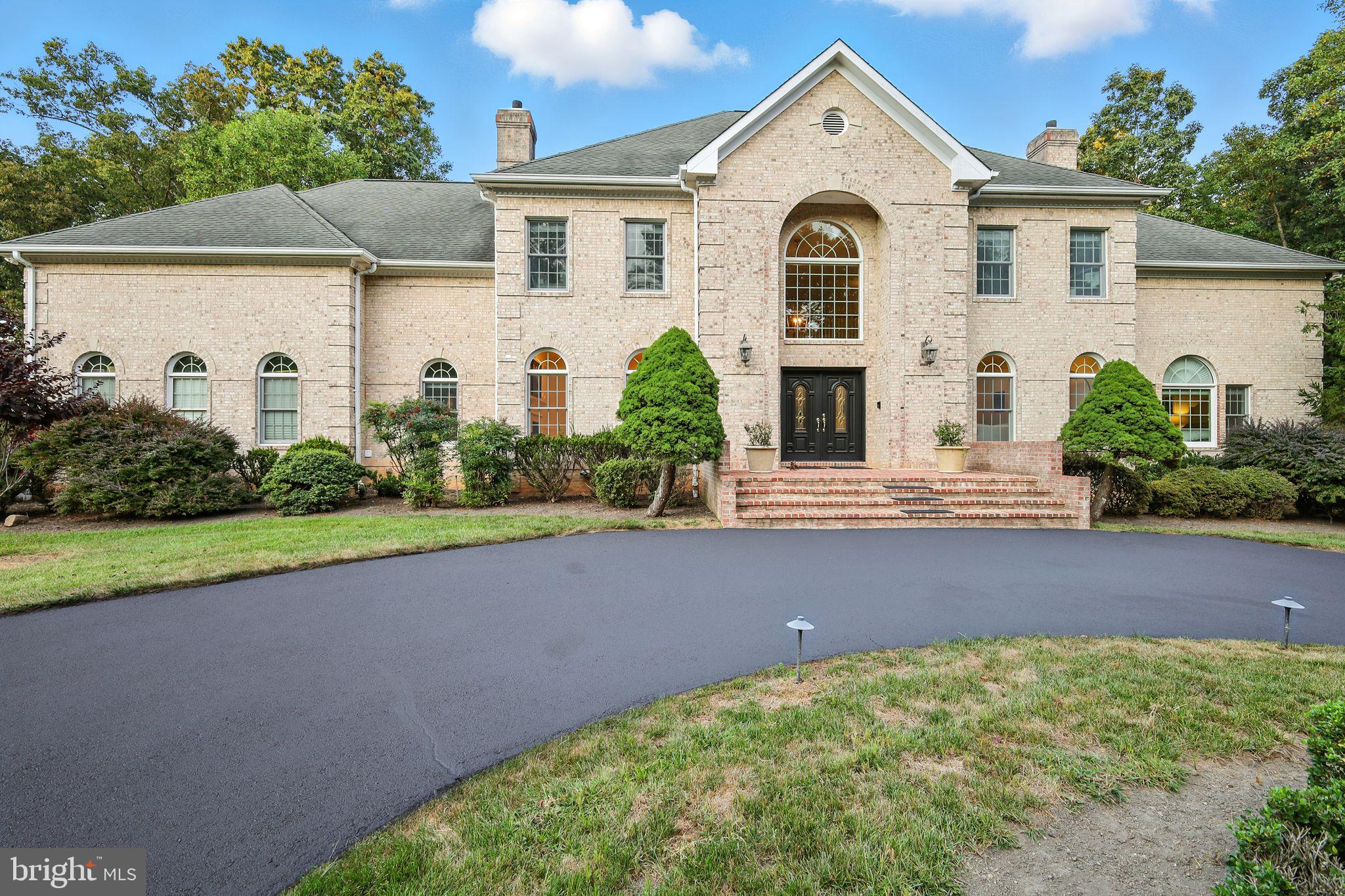 10409 Kingsbridge Road Ellicott City, MD 21042 - Photo 6 of 102 Gallery Image 6