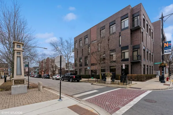$5,000 | 4003 North Wolcott Avenue, Unit E, Chicago, IL 60613