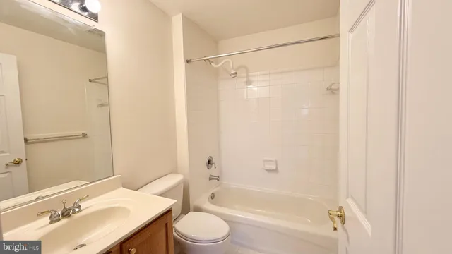 $4,000 | 3724 Renoir Terrace, Chantilly, VA 20151