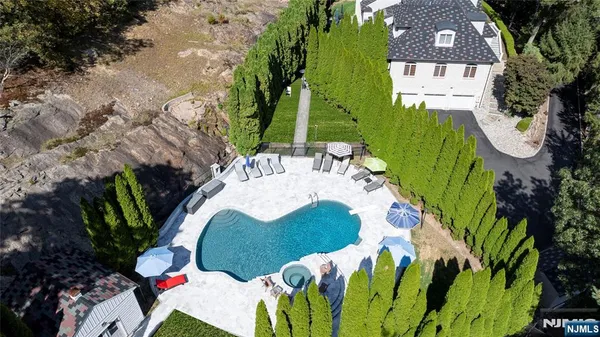 $1,845,000 | 49 Cherokee Court, Sparta, NJ 07871