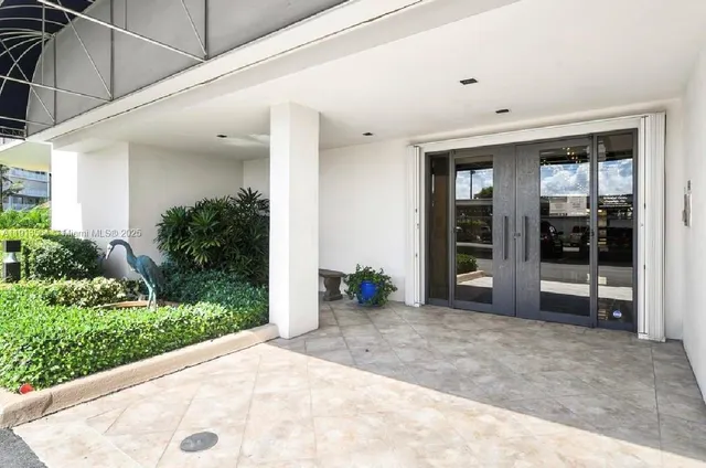 a view of a walk in closet